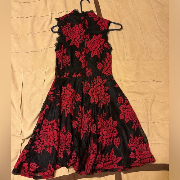 City Studio Size 5 Red & Black Fit & Flare Lace Mini Dress - Picture 3 of 3